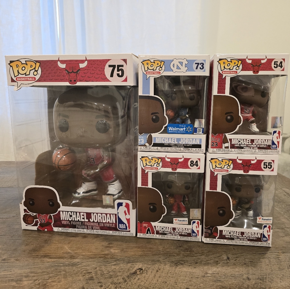 FUNKO POP MICHEAL JORDAN LOT...BNIB
